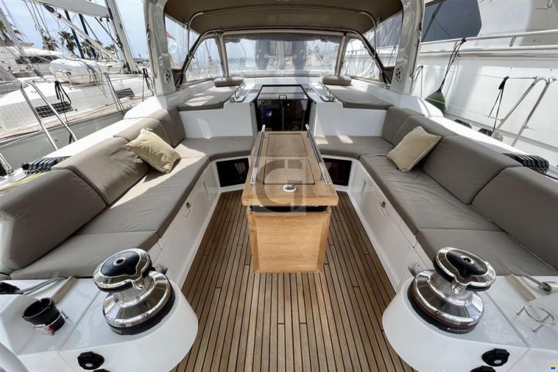 Beneteau Oceanis 55
