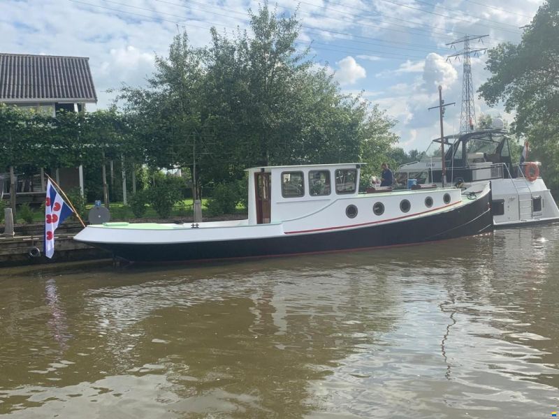 Amsterdamse Sleepboot 13.00