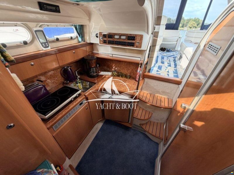Sealine S28