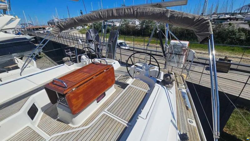 JEANNEAU YACHTS 53
