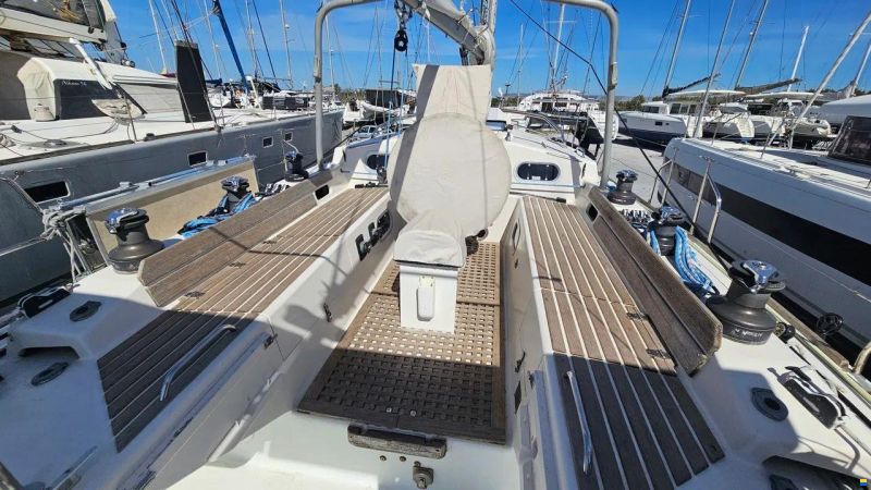 JFA PETREL 42