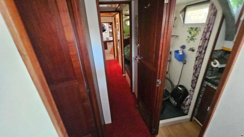 woodys eastwind 68