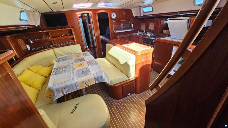 Beneteau 50