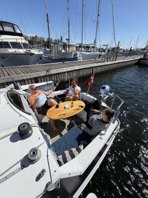 Trident 27