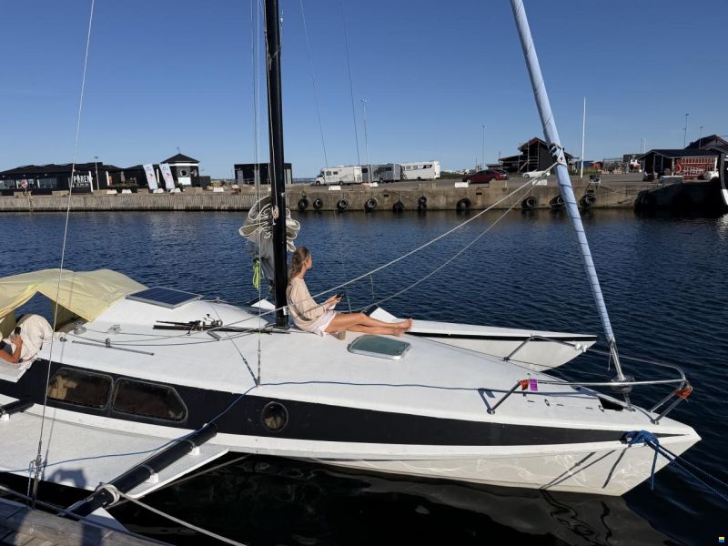 Trident 27
