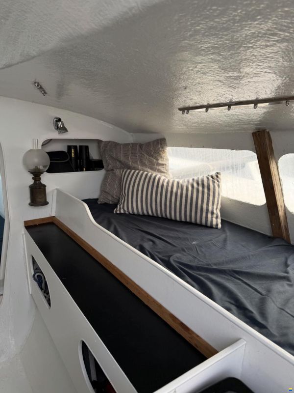 Trident 27