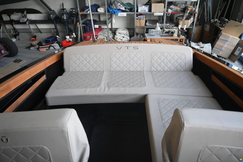 VTS Boats Flying Shark 5.7 Classic