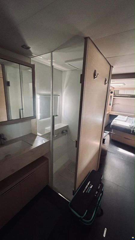 Lagoon 55 Owner's Version