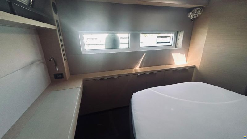 Lagoon 55 Owner's Version
