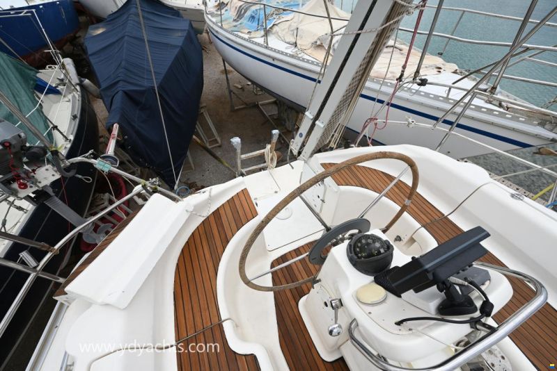 Bavaria 38