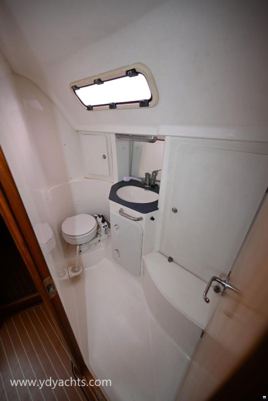 Bavaria 38