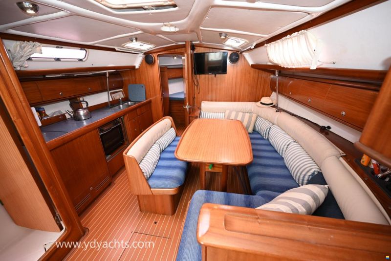 Bavaria 38
