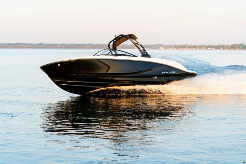 Bayliner V22i Wakeboard