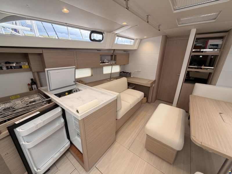 Beneteau Oceanis 47
