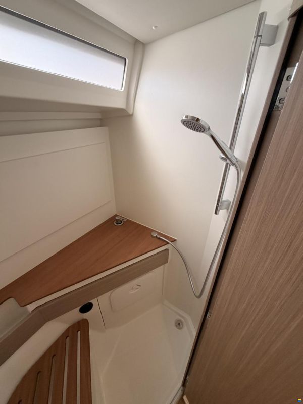 Beneteau Oceanis 47