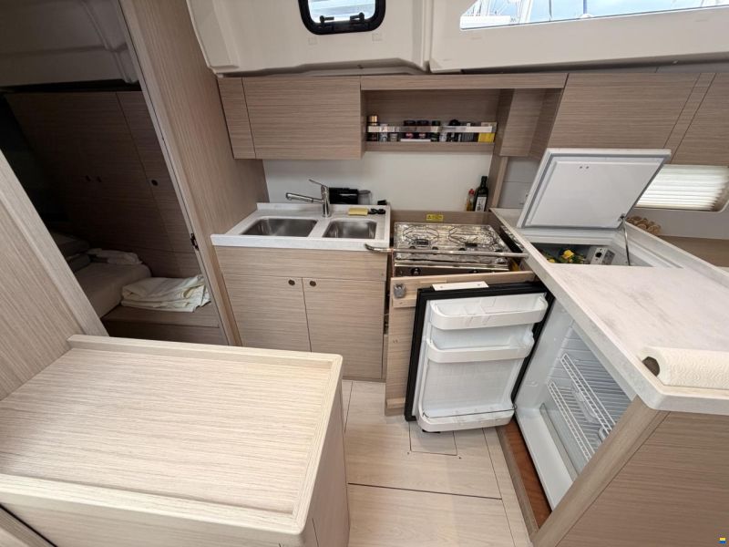 Beneteau Oceanis 47