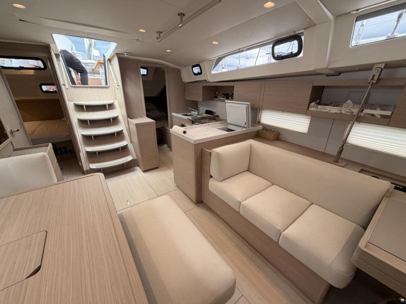 Beneteau Oceanis 47