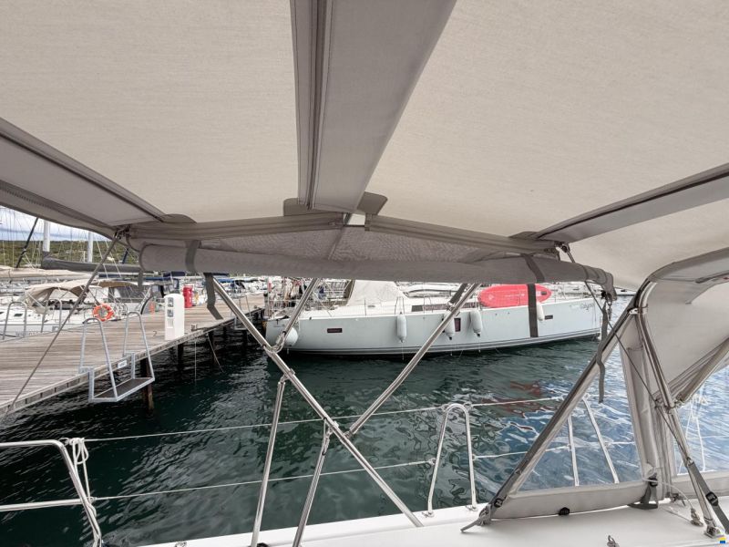 Beneteau Oceanis 47