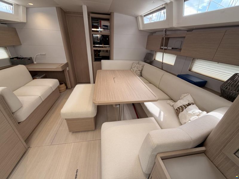 Beneteau Oceanis 47