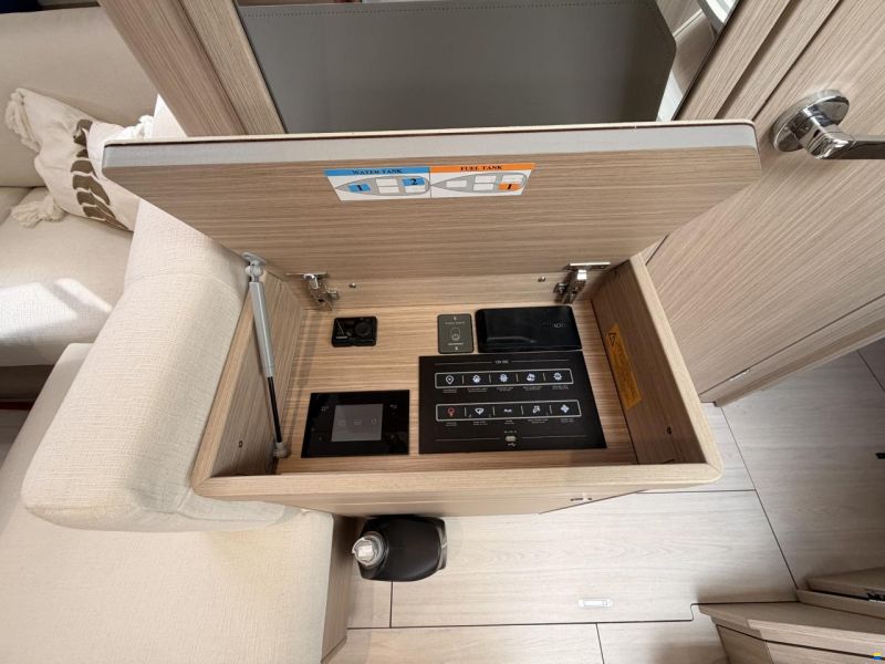 Beneteau Oceanis 47