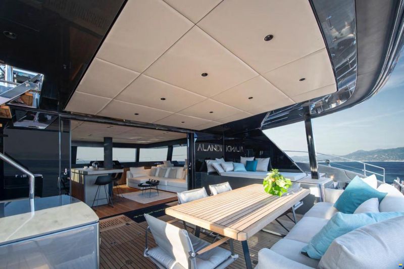 Sunreef 60 SAILING