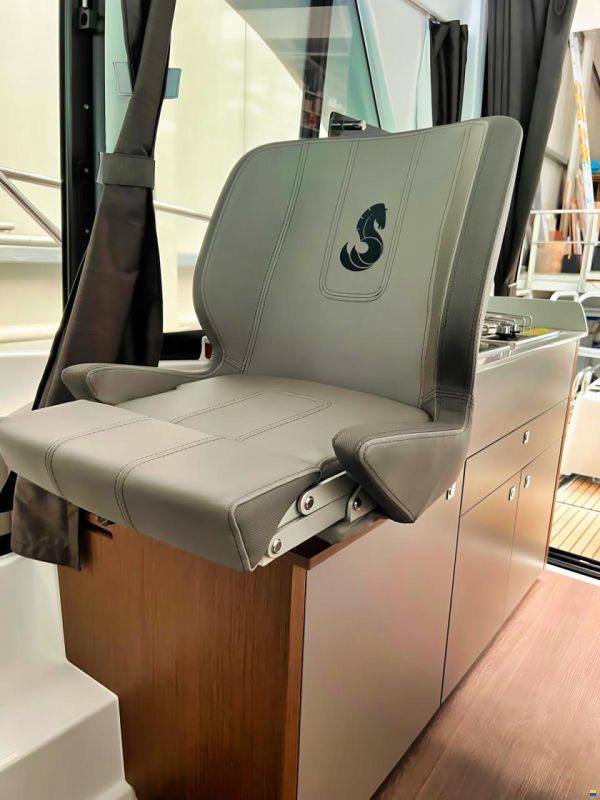Beneteau Antares 9 OB