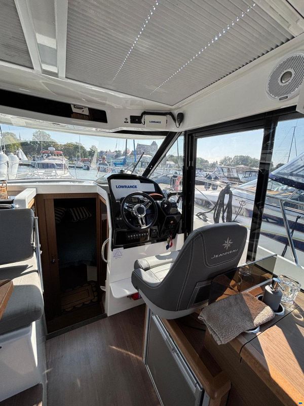 Jeanneau Merry Fisher 895 Offshore