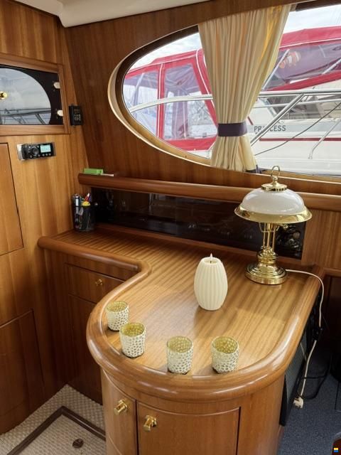 Galeon 380-FLY