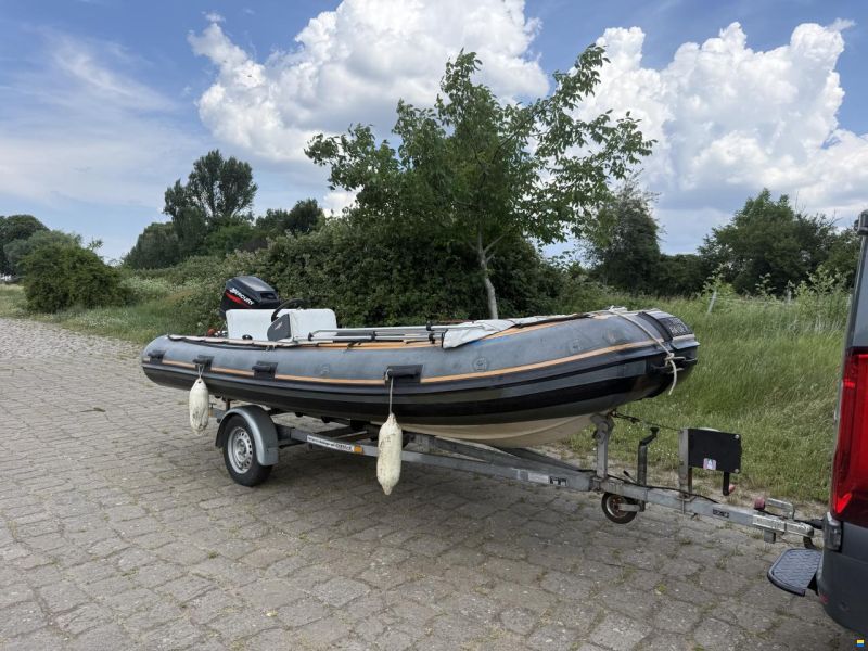 AB Marine Schlauchboot mit Festrumpf