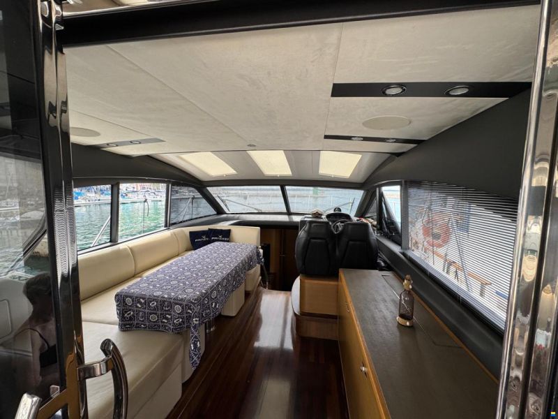 Princess V 48 DREI-KABINEN