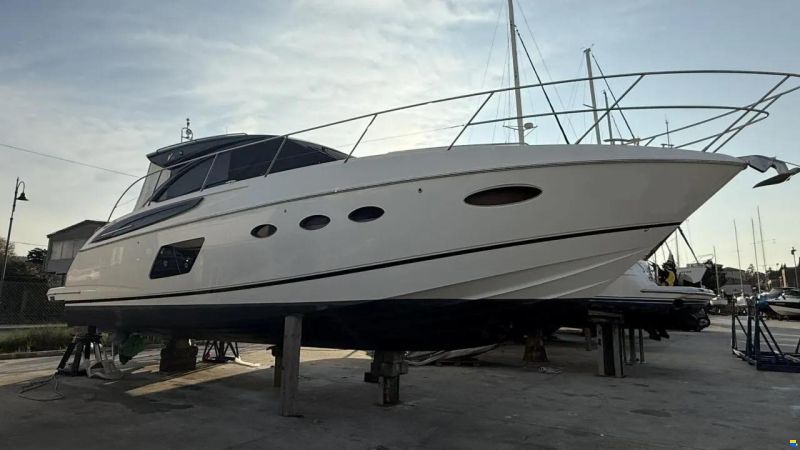 Princess V 48 DREI-KABINEN
