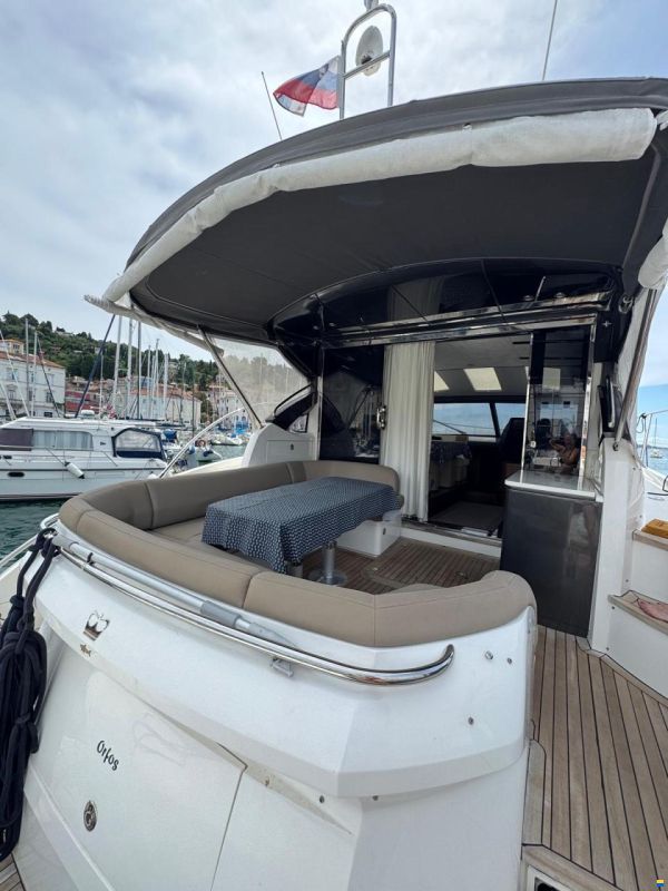 Princess V 48 DREI-KABINEN