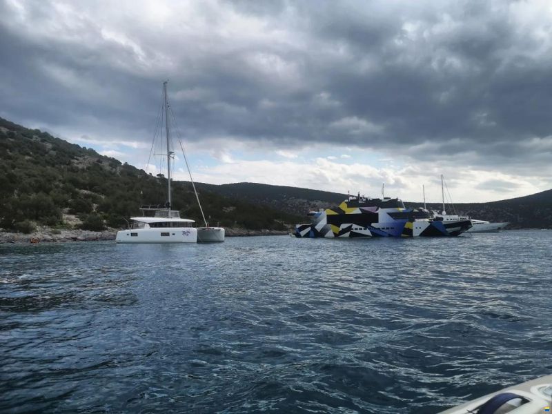 Lagoon 42