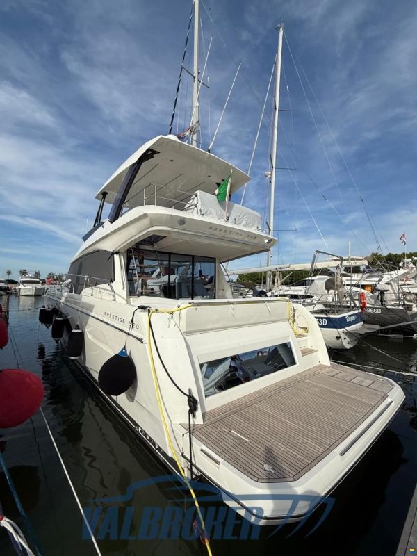 Prestige 520