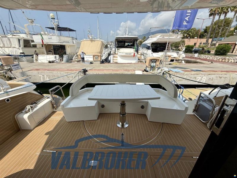 Galeon 460 fly