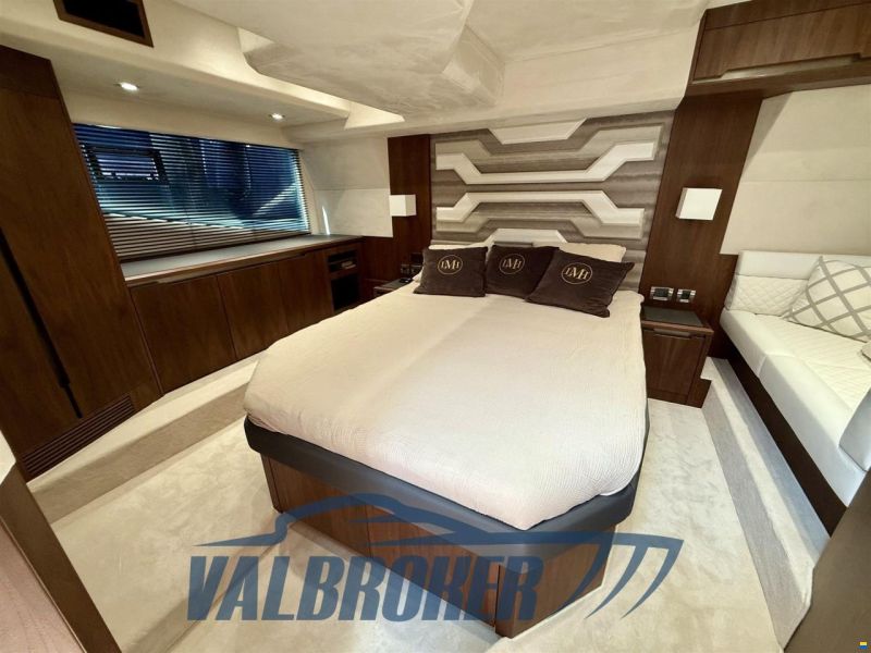 Galeon 460 fly