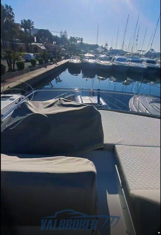 Galeon 460 fly