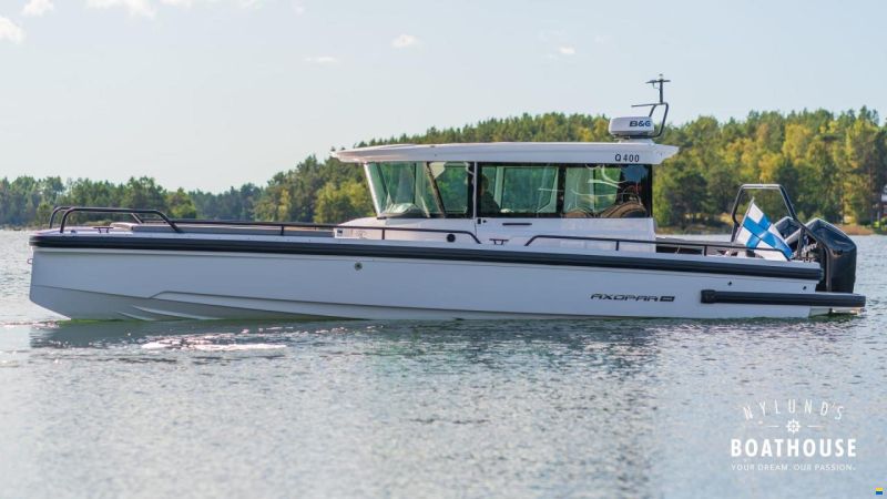 Axopar 28 Cabin