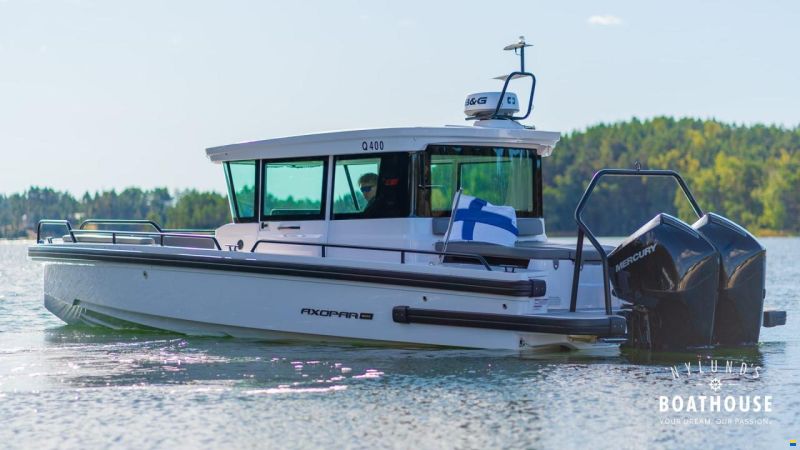 Axopar 28 Cabin