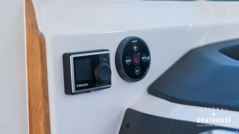 Axopar 28 Cabin