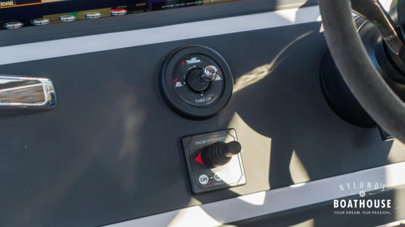 Axopar 28 Cabin