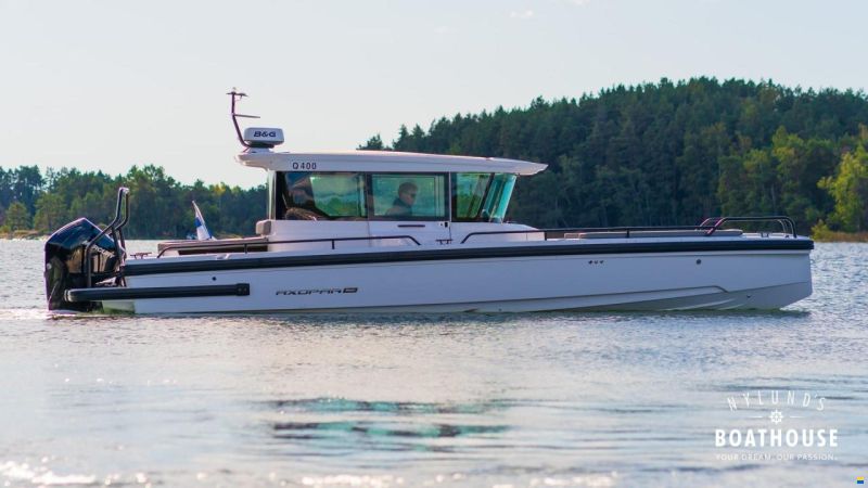 Axopar 28 Cabin