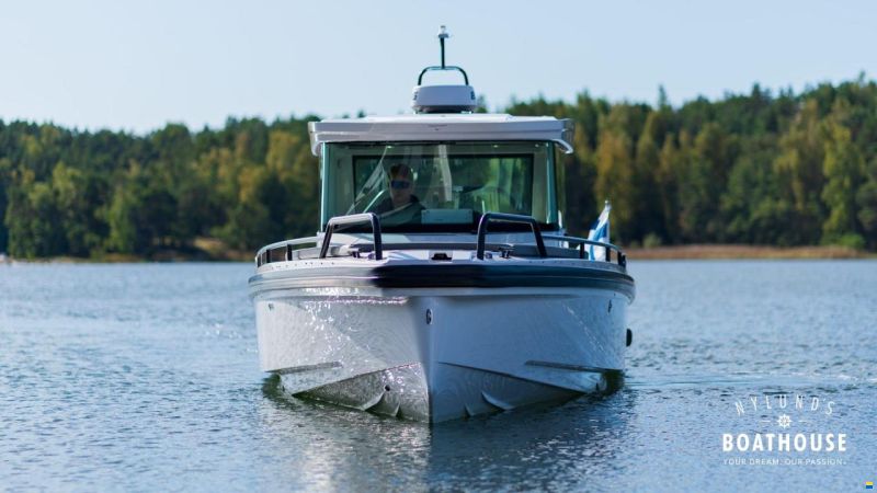Axopar 28 Cabin