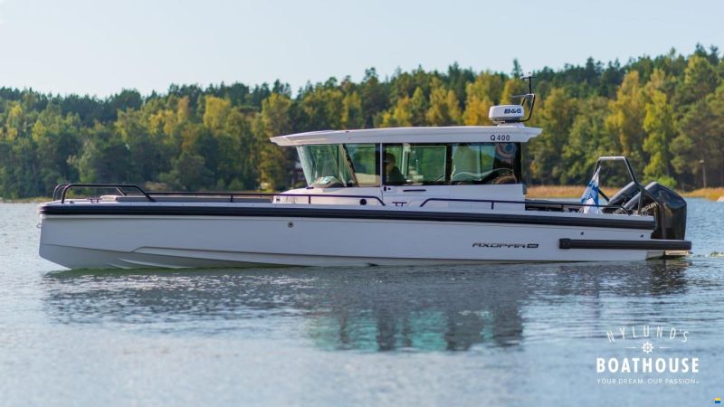 Axopar 28 Cabin
