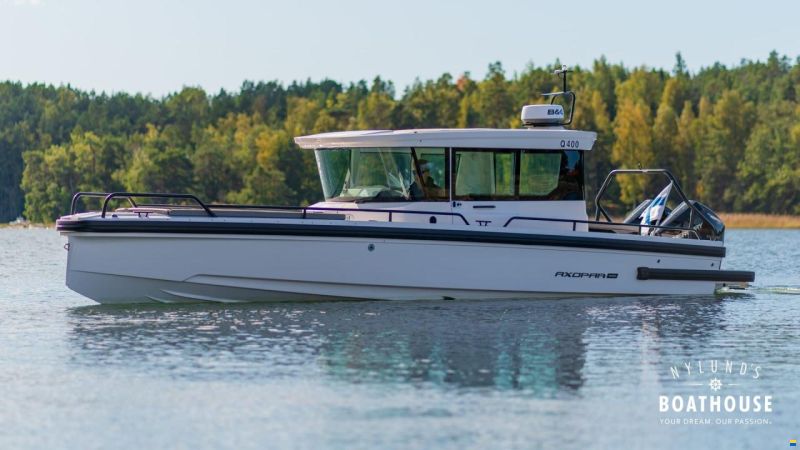 Axopar 28 Cabin