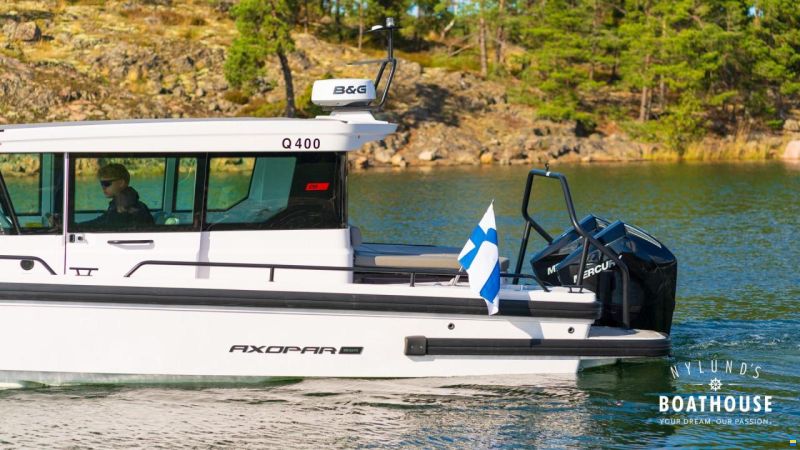 Axopar 28 Cabin