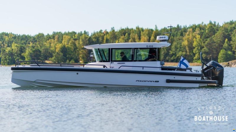 Axopar 28 Cabin