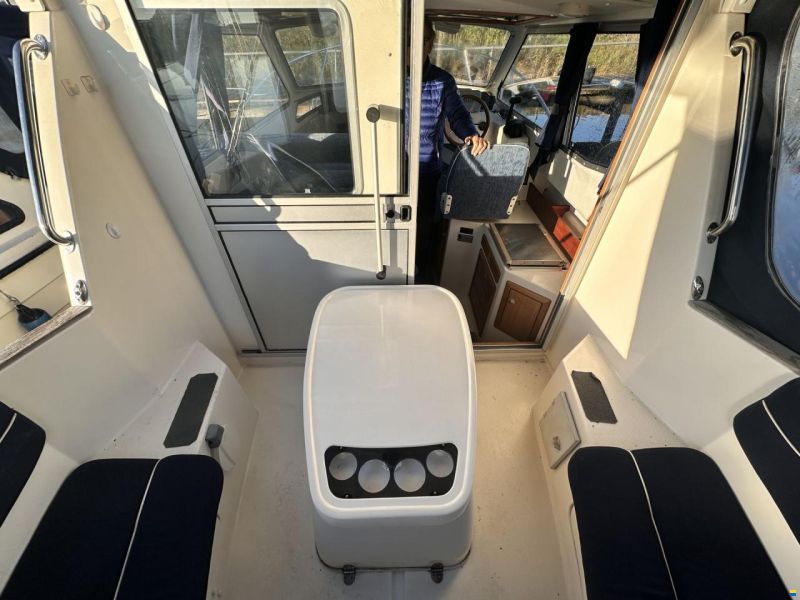 Bella 703