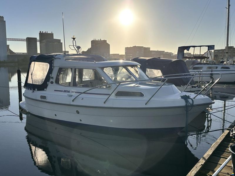 Bella 703