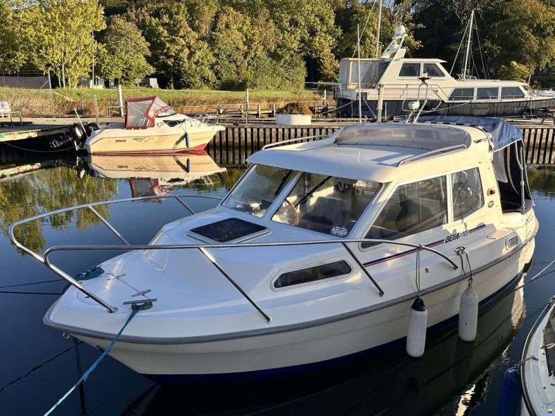 Bella 703